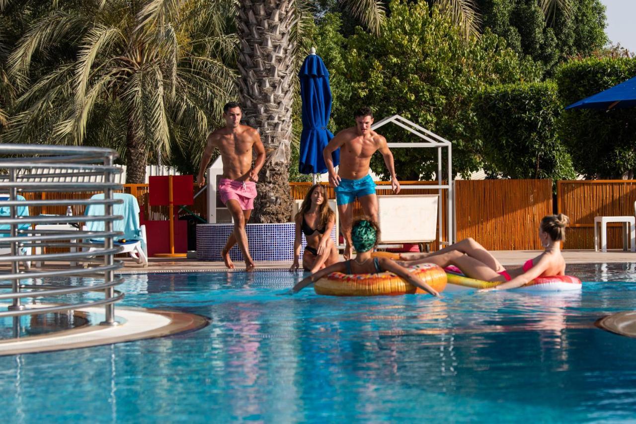 Bm Beach Resort Ras al-Khaimah Exteriör bild