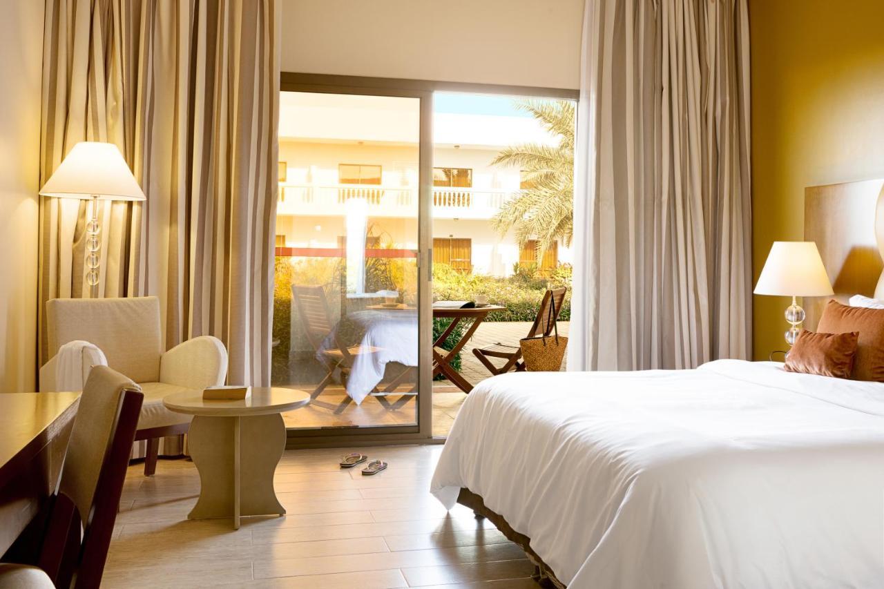 Bm Beach Resort Ras al-Khaimah Exteriör bild