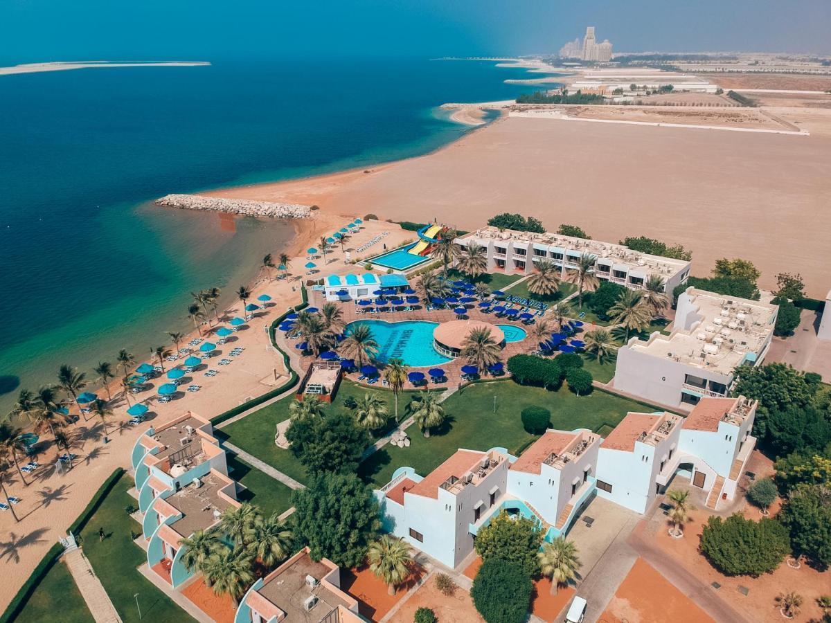 Bm Beach Resort Ras al-Khaimah Exteriör bild