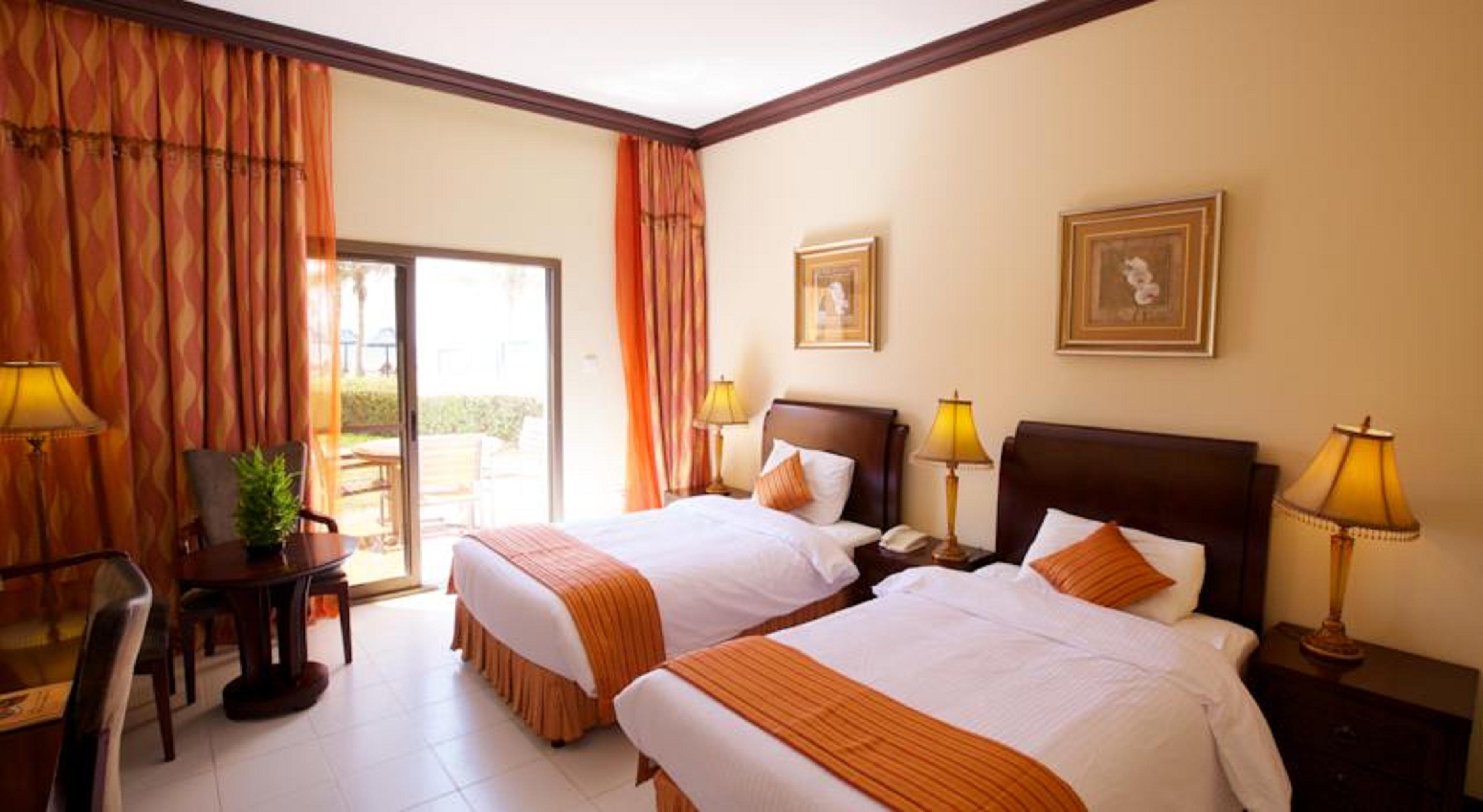 Bm Beach Resort Ras al-Khaimah Exteriör bild