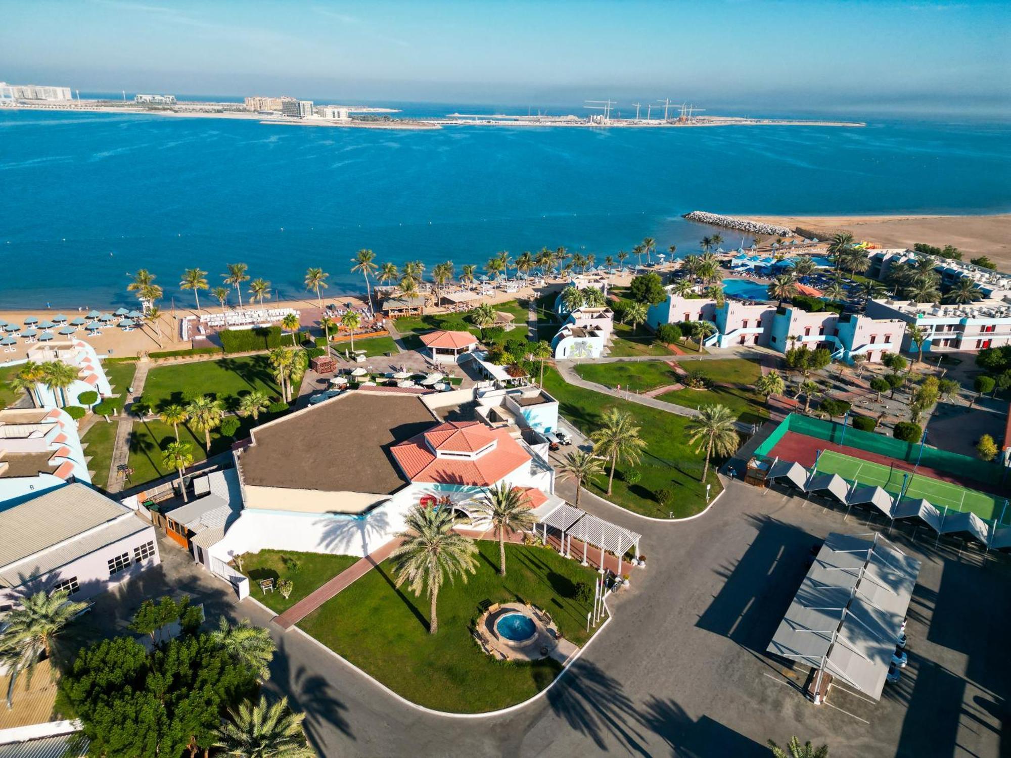 Bm Beach Resort Ras al-Khaimah Exteriör bild
