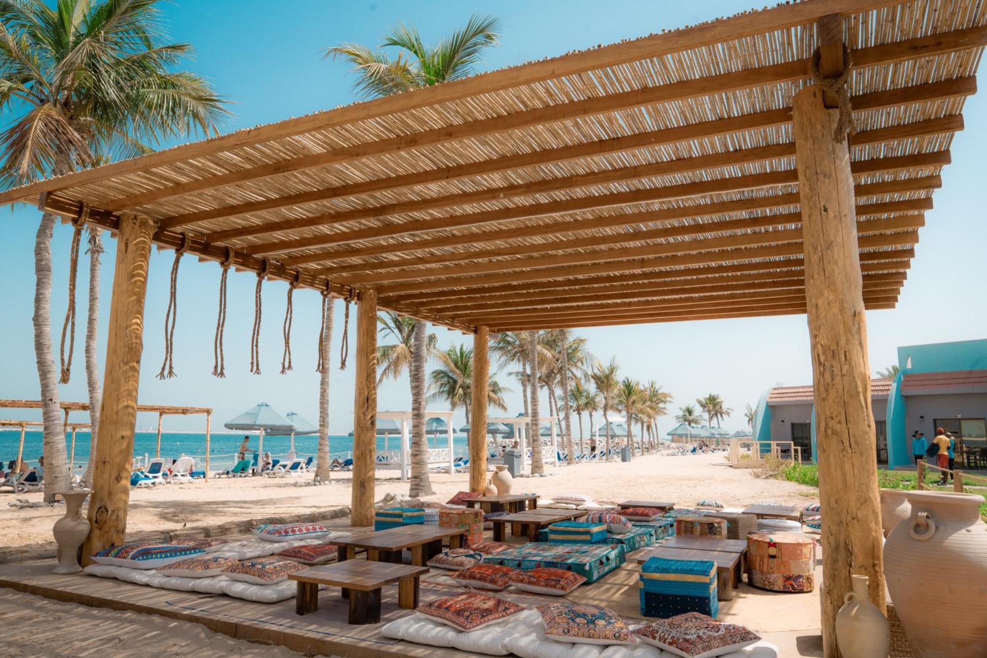 Bm Beach Resort Ras al-Khaimah Exteriör bild