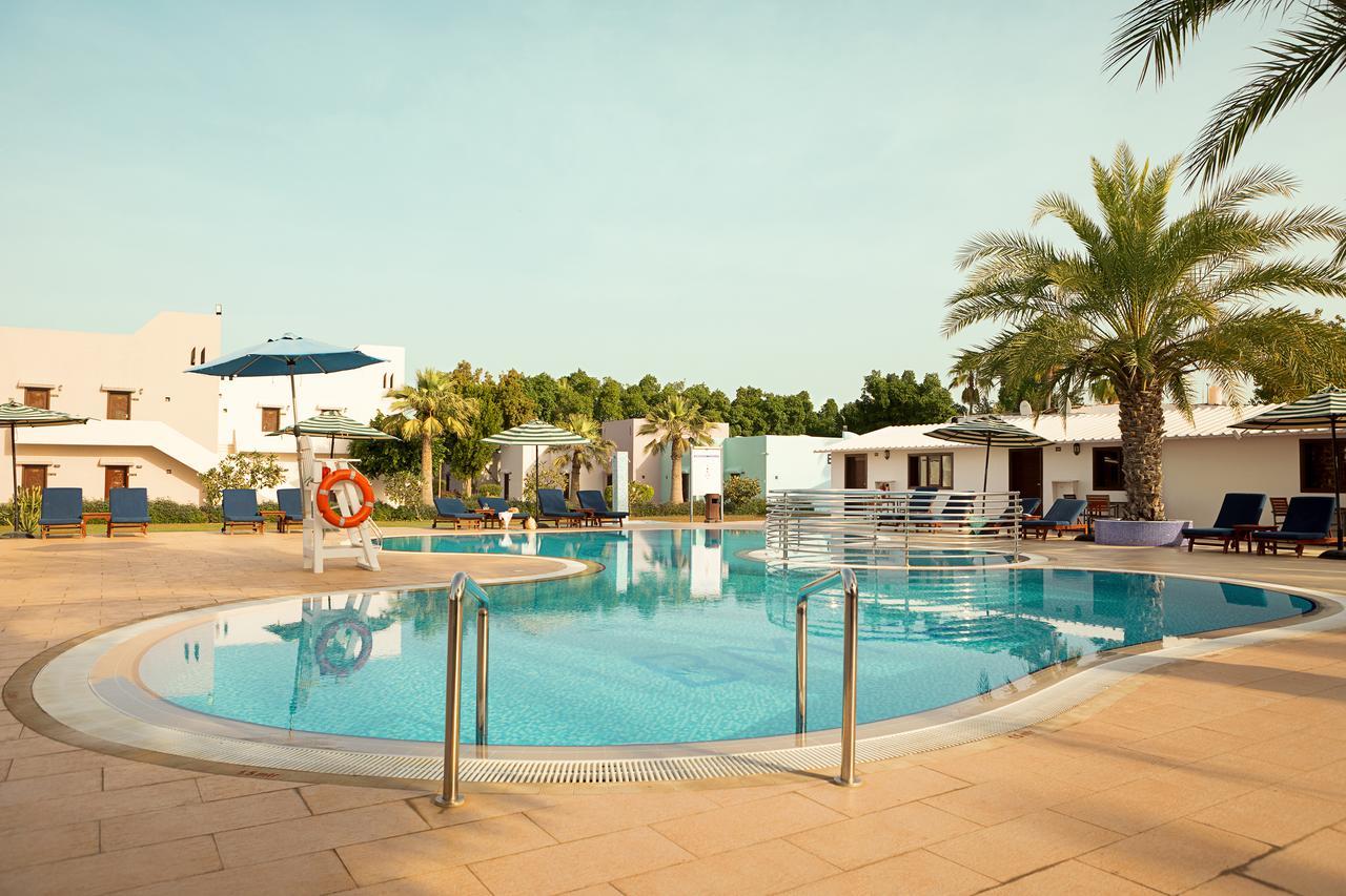 Bm Beach Resort Ras al-Khaimah Exteriör bild